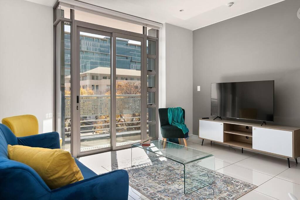 The Median Rosebank Luxury Apartment - Building With Generator Johannesburg Exterior foto