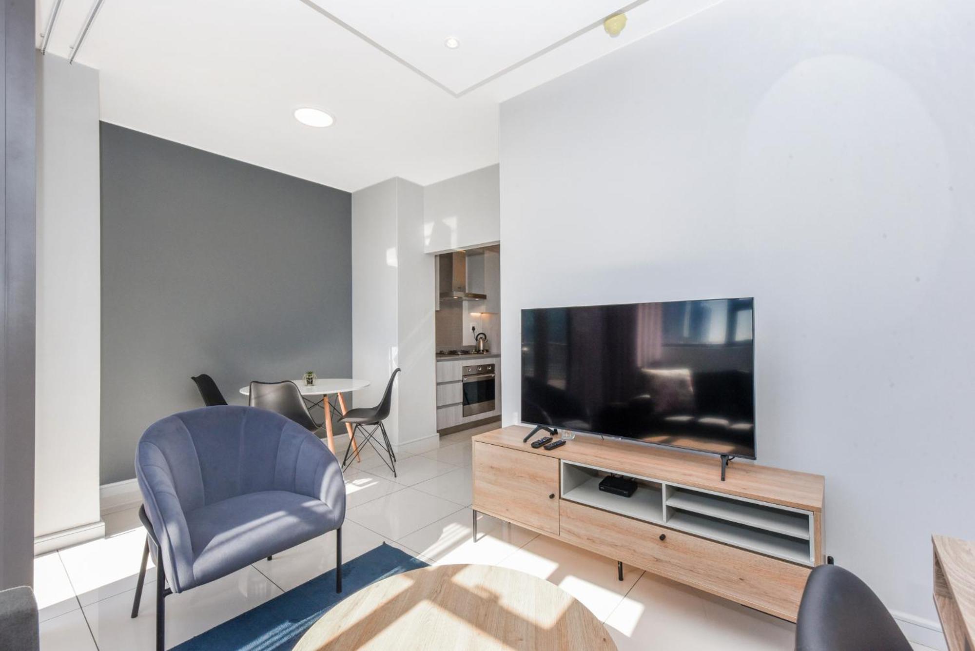 The Median Rosebank Luxury Apartment - Building With Generator Johannesburg Exterior foto